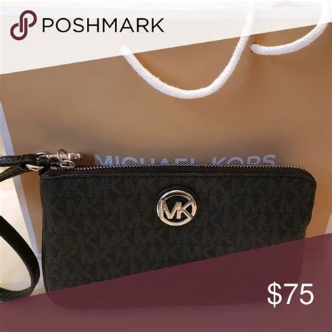 michael kors fulton wristlet black|michael kors wristlet cheap.